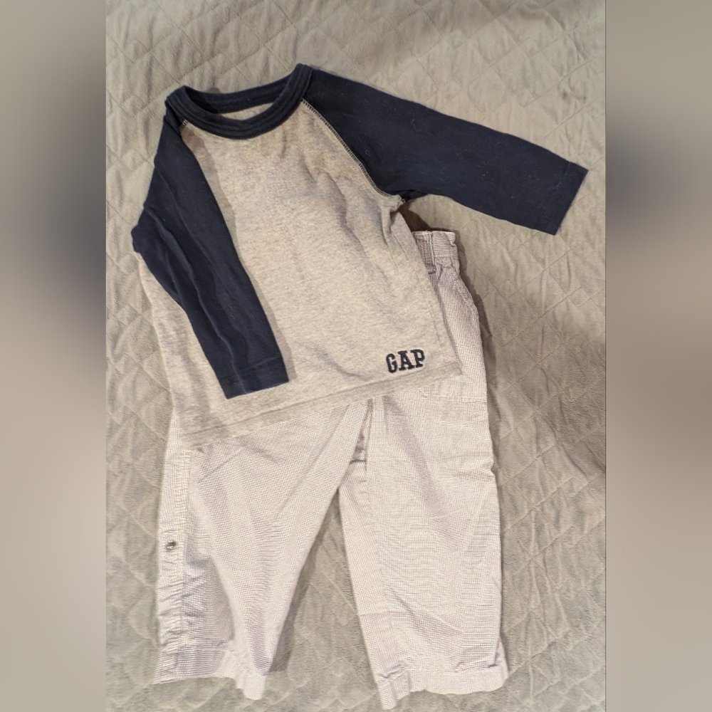 GAP 12-18M Navy and Gray Raglan Shirt with Pants Set